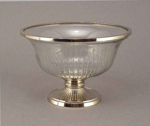 Picture of 8"Dx5.5"H  Bowl Glass Lines Cut Silver Metal Base with Decorative Top Ring  Item No. K79385