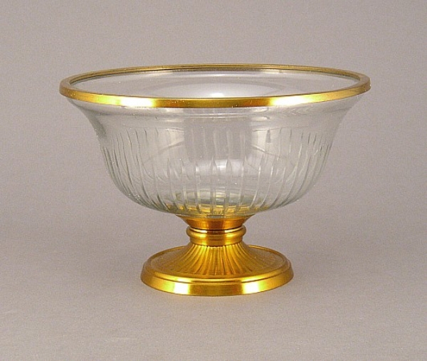 Picture of 8"Dx5.5"H Bowl Glass Lines Cut Gold Metal Base with Decorative Top Ring  Item No. K37385