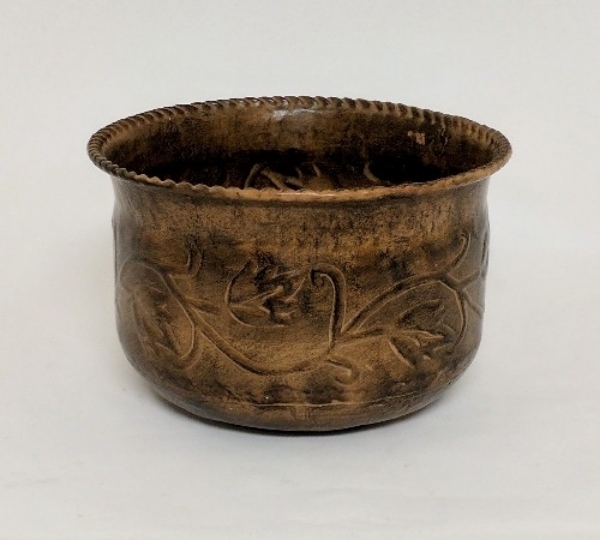 Picture of Brown Metal Planter Round Embossed for Silk Plant  | 9.5"Dx6"H |  Item No. K05606