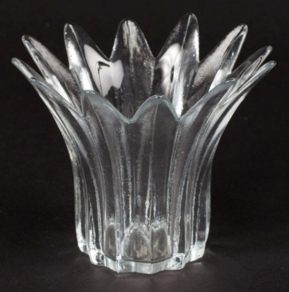 Picture of Set/4 Votive Holder Clear Glass Lilly Shaped  |6"D x 5"H|  Item No. 21550