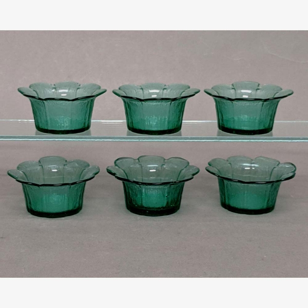 Picture of Votive Candle Holder Green Glass Daisy Set of 6  |4"Dx1.75"H|  Item No. 28404