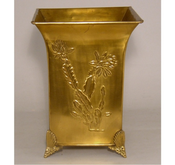 Picture of Antique Gold Square Vase Embossed 4-Legs  | 8"x8"x11"H |  Item No. K37245