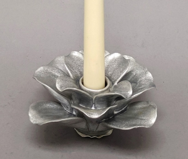 Picture of Set/4 Silver Ceramic Candle Holder Square shaped Flower with 12-Petals   | 4"Sq x 2.5"H |  Item No. 71032